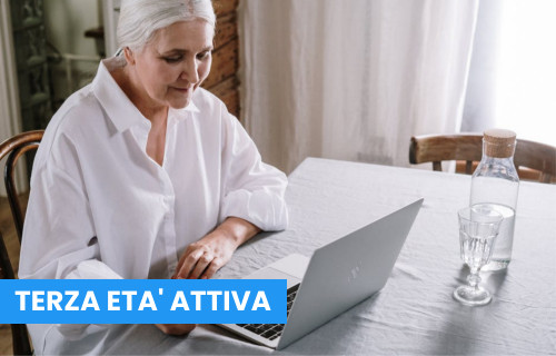 Musica, TV, Intelligenza Artificiale e intrattenimento come stimoli per mantenere attiva la mente dell’anziano